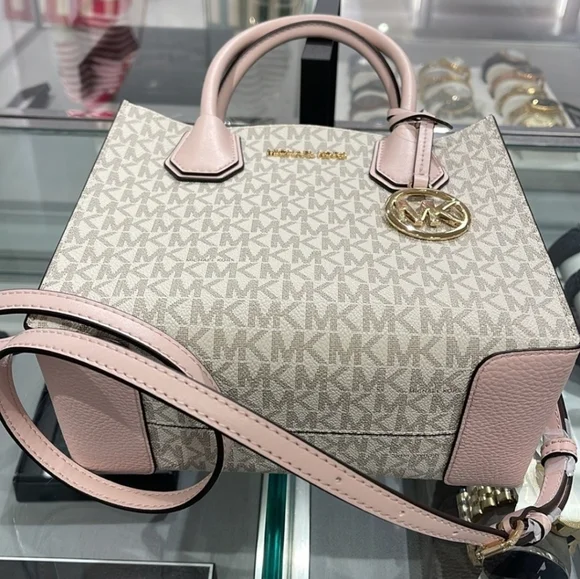 Michael Kors Satchel in Pink and Cream - Picture 2 of 4